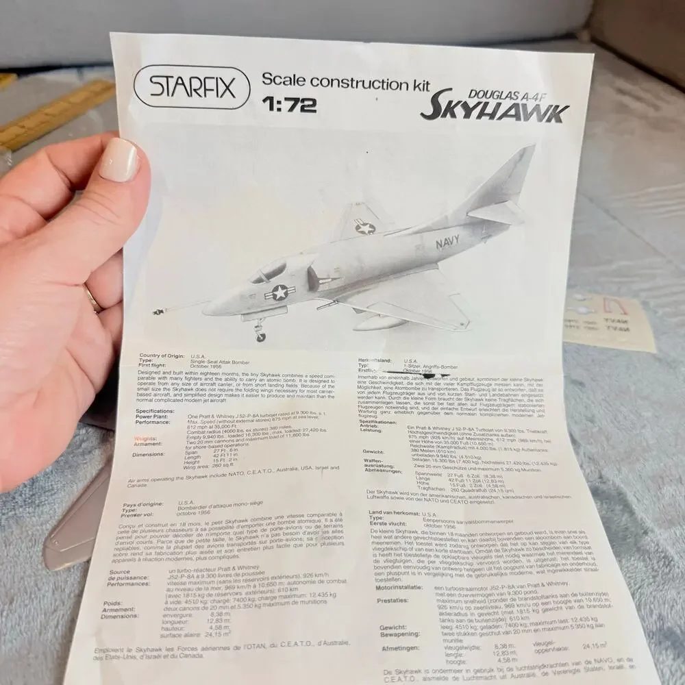 Starfix 1:72 Scale Construction Model Plane Kit Skyhawk Douglas A-4F 709/07